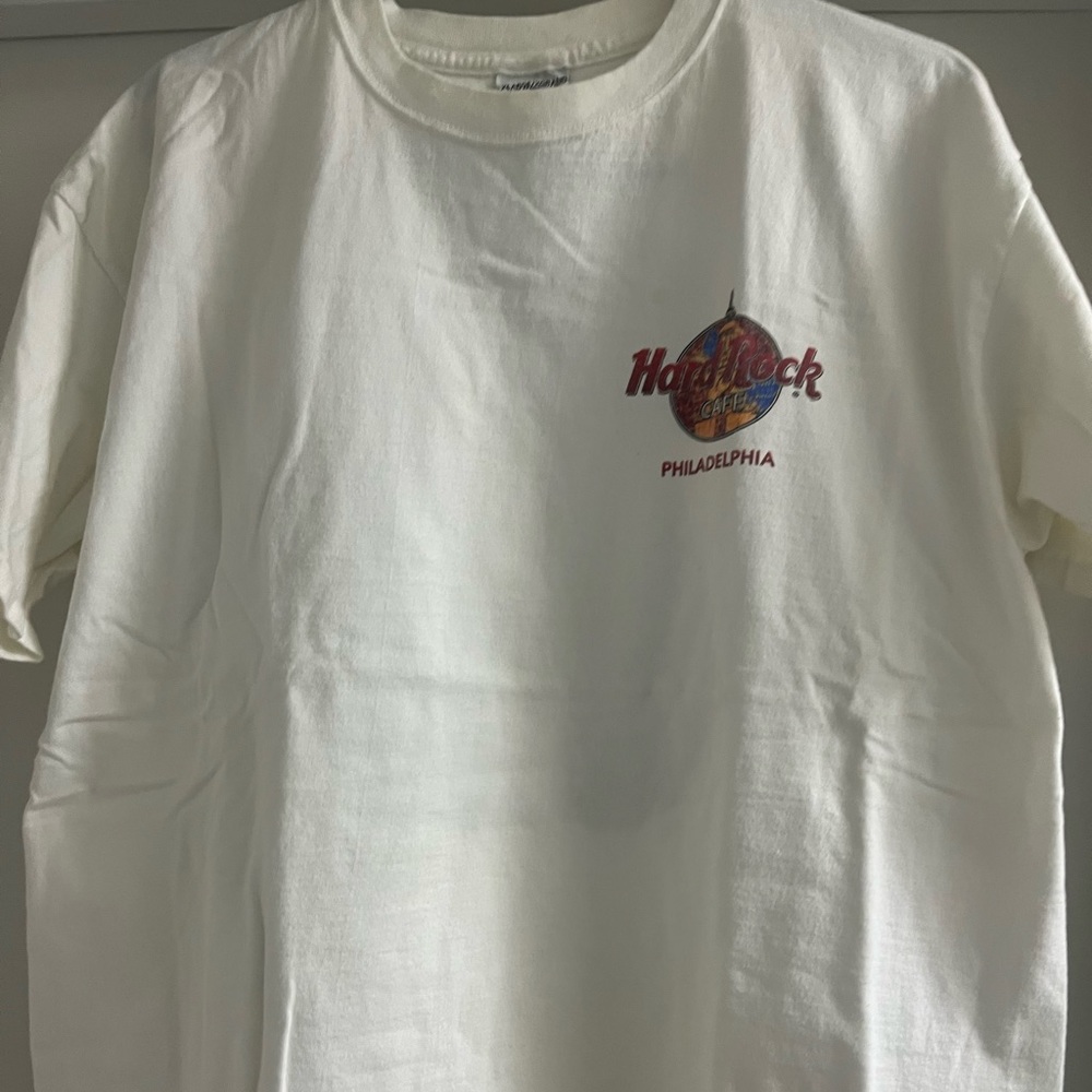 Vintage Hard Rock t-shirt. Philadelphia